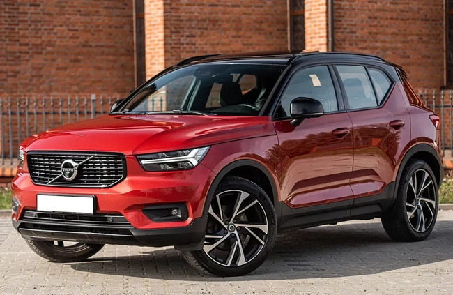 Volvo XC 40 cena 114600 przebieg: 150000, rok produkcji 2018 z Piotrków Trybunalski małe 631